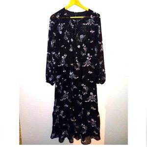 Who What Wear Casual Summer Chiffon Floral Long Sleeve Size 2X  Maxi Dress
